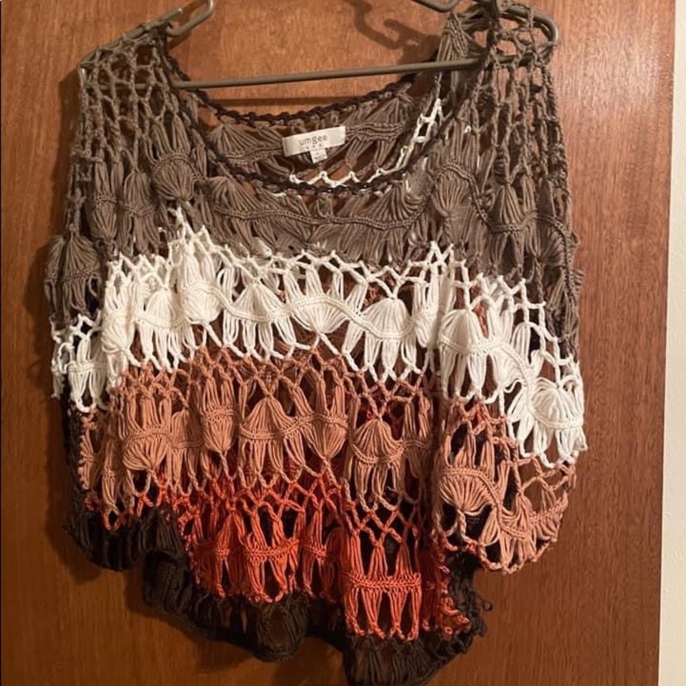 SIZE LARGE. Bought from a boutique.